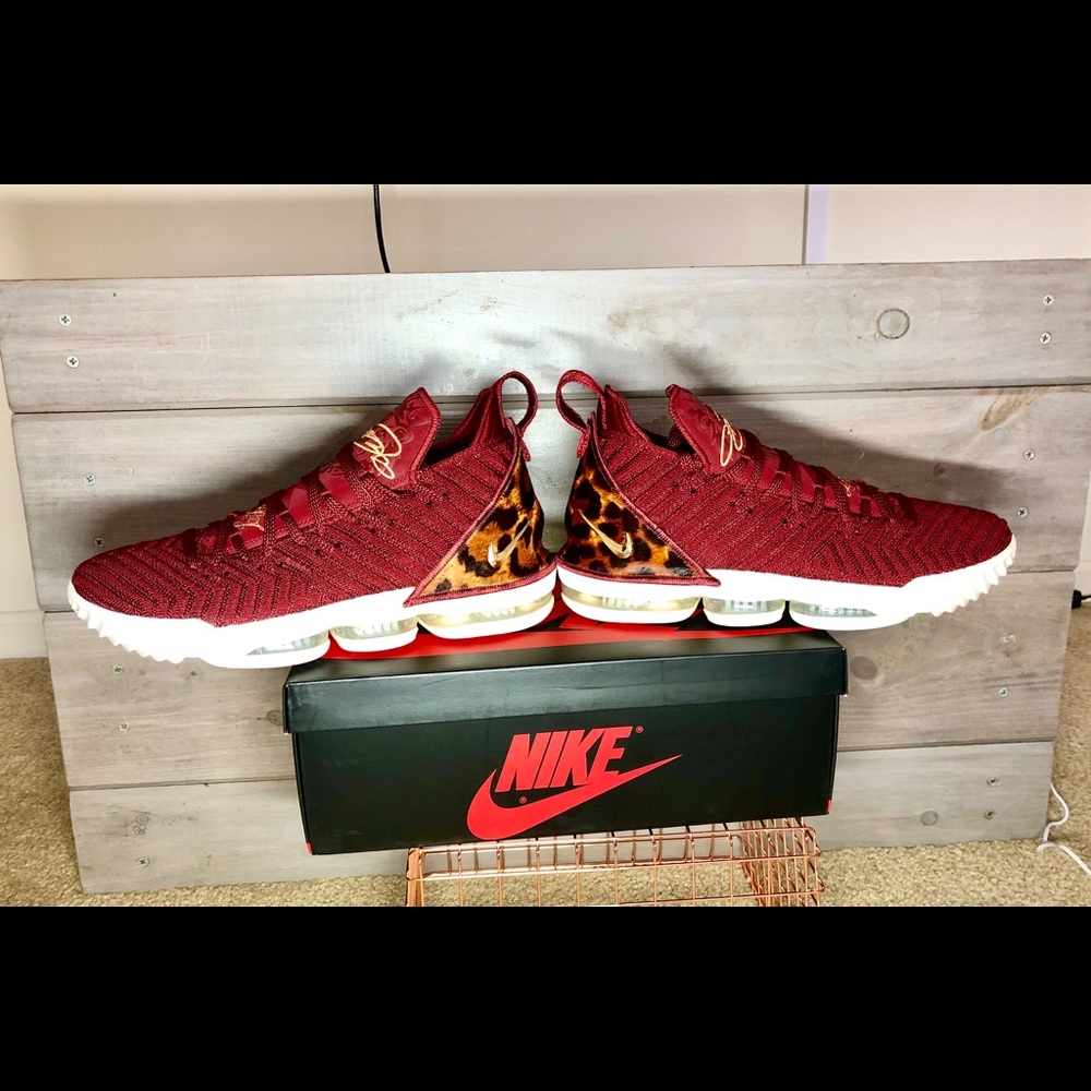 Nike Lebron XVI 16 King 2018 Men’s Sz. 11